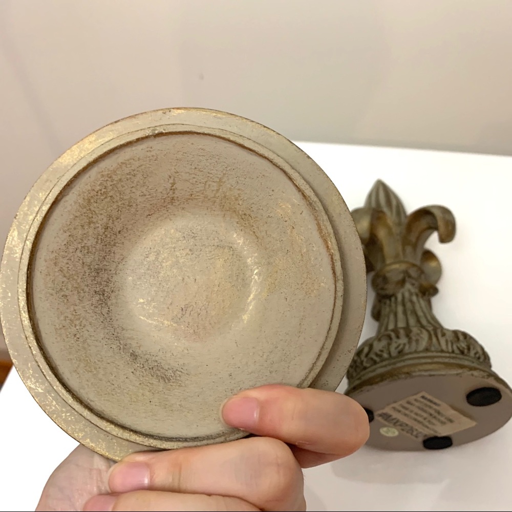 Fleur de Lis Home Accents Decor - Picture 6 of 10